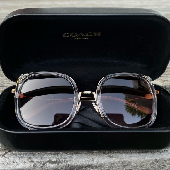 Coach sunglasses - Picture 1 of 2